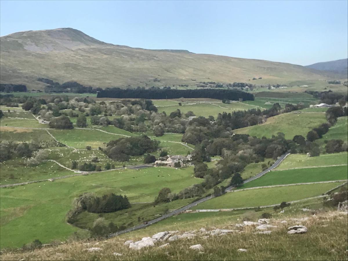 Old School House - Yorkshire Three Peaks Challenge Weathercote Exteriör bild