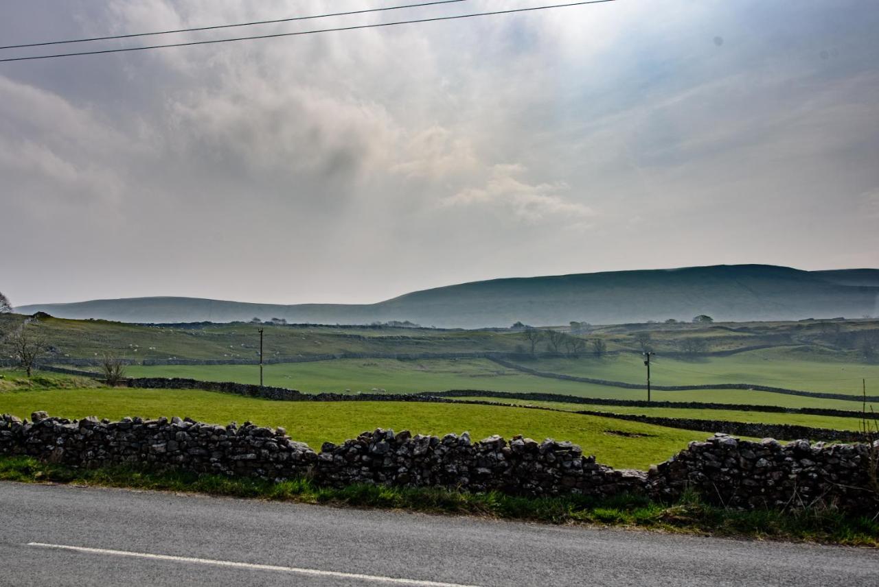 Old School House - Yorkshire Three Peaks Challenge Weathercote Exteriör bild